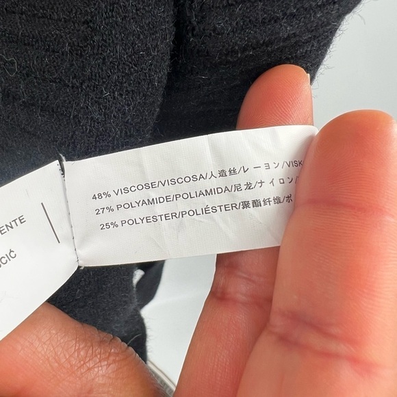 J.O.A Ribbed Button Side Cardigan sweater size M just one answer - Picture 13 of 15